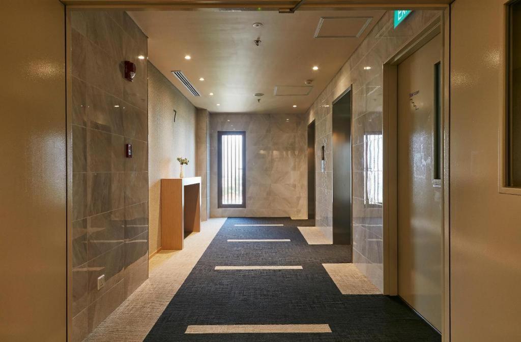 Wishton Hotel Yangon Exterior photo
